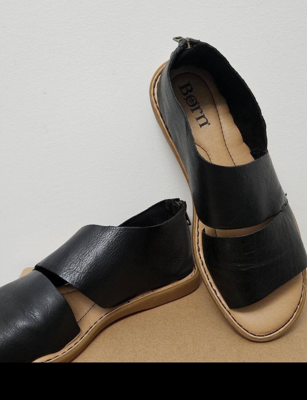 Born Women's Black Leather Open-Side Sandals